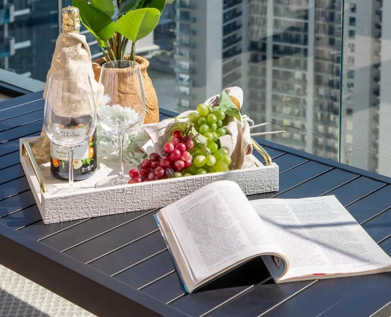 Apartment Frank Porter - Urban Oasis Dubai United Arab Emirates