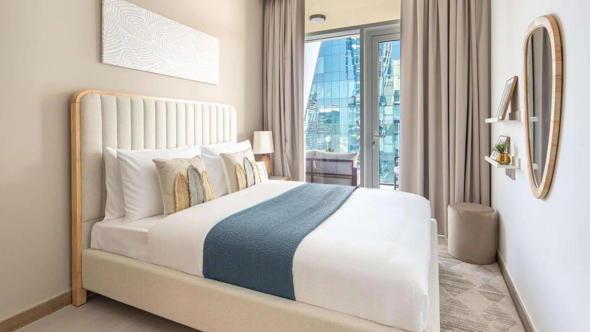 Frank Porter - Urban Oasis Dubai