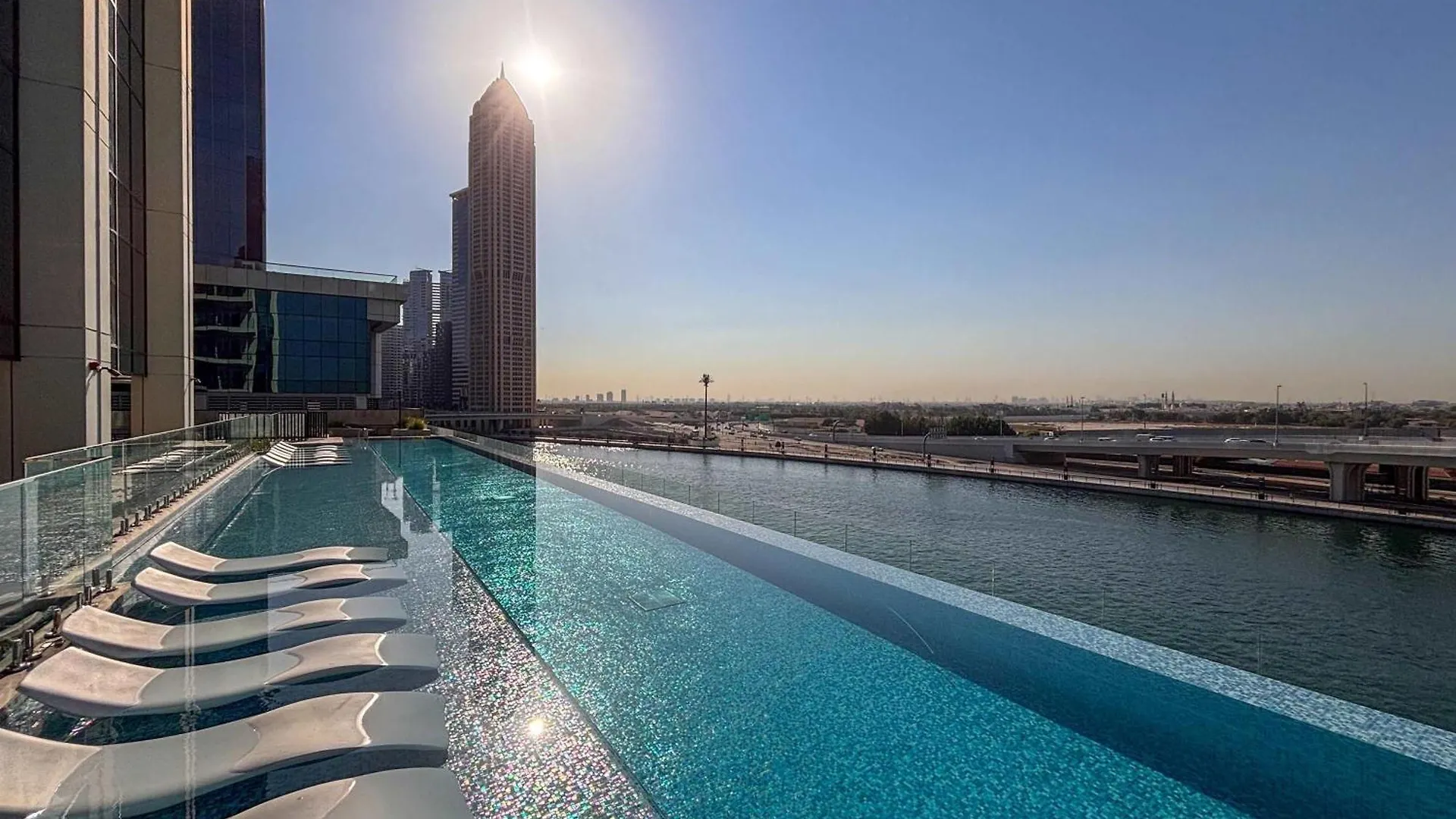 Frank Porter - Urban Oasis Dubai 0*,  Emirati Arabi Uniti