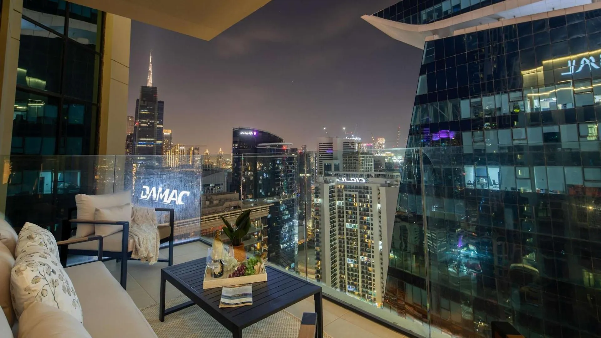 Frank Porter - Urban Oasis Dubai